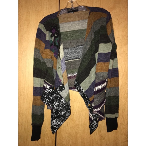 Young Threads sweater - Picture 1 of 3